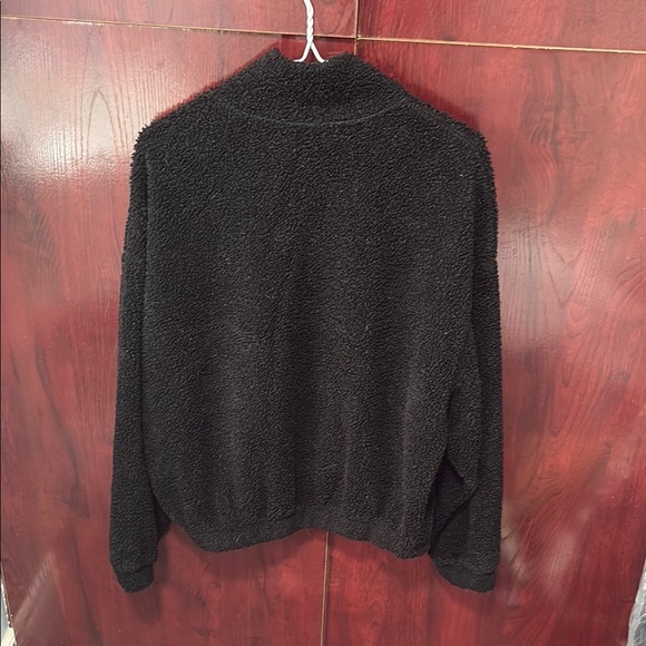 Black Fleece Quarter-Zip Pullover - Picture 5 of 5